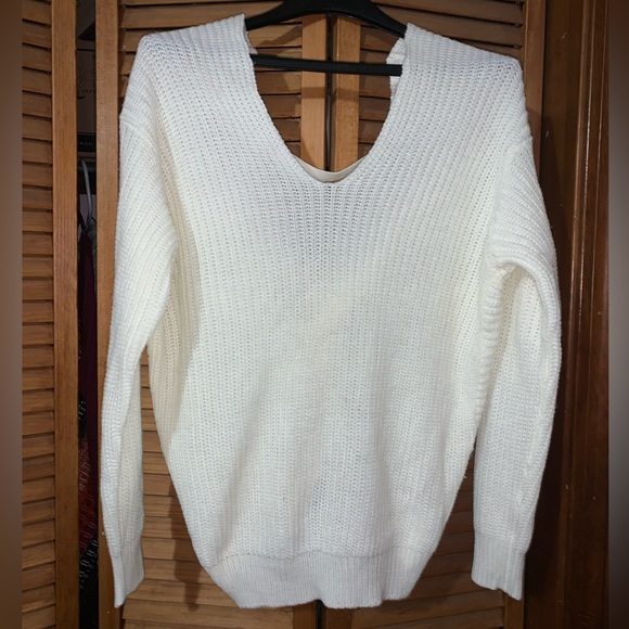 Knot back sweater. - Picture 2 of 4